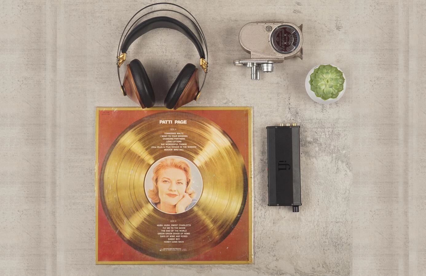 IFi Micro IDSD Black Label Combo Desktop DAC And Headphone Amplifier 7 IFi Micro IDSD Black Label Combo Desktop DAC And Headphone Amplifier - Image 5