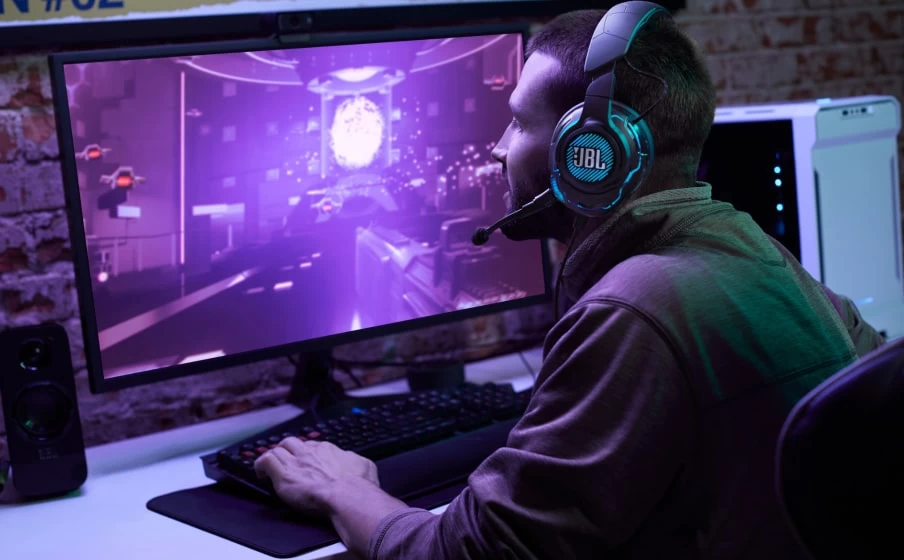 JBL Quantum ONE USB Wired Over-Ear Professional Gaming Headset With Head-Tracking Feature 4 JBL Quantum ONE USB Wired Over-Ear Professional Gaming Headset With Head-Tracking Feature - Image 2