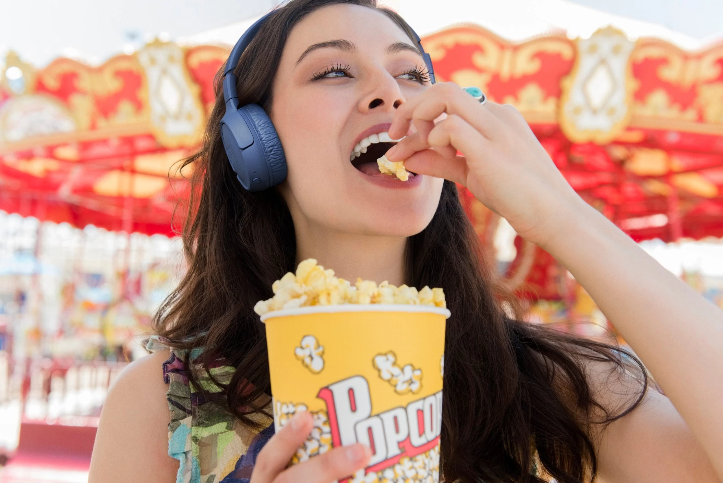 JBL Tune 510BT Wireless On-ear Headphones 4 JBL Tune 510BT Wireless On-ear Headphones - Image 2