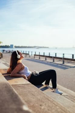 JBL Tune 660NC On-Ear Headphones -Audio Bliss Boutique JBL TUNE 660NC LifestyleImage White