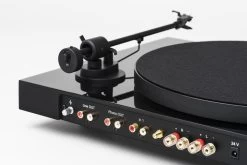 Pro-Ject Juke Box E1 All-in-one Plug & Play Turntable System -Audio Bliss Boutique Juke Box E 13