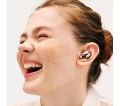 SAMSUNG Galaxy Buds Live - Mystic White 13 SAMSUNG Galaxy Buds Live - Mystic White -Audio Bliss Boutique M10212618 white 004