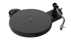 Pro-Ject RPM 3 Carbon Manual Turntable With Curved Tonearm & Sumiko Moonstone Cartridge