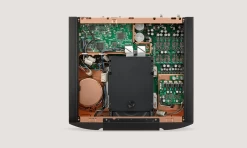 Marantz SA-10 Reference Series SACD Player 11 Marantz SA-10 Reference Series SACD Player -Audio Bliss Boutique SA 10 2f