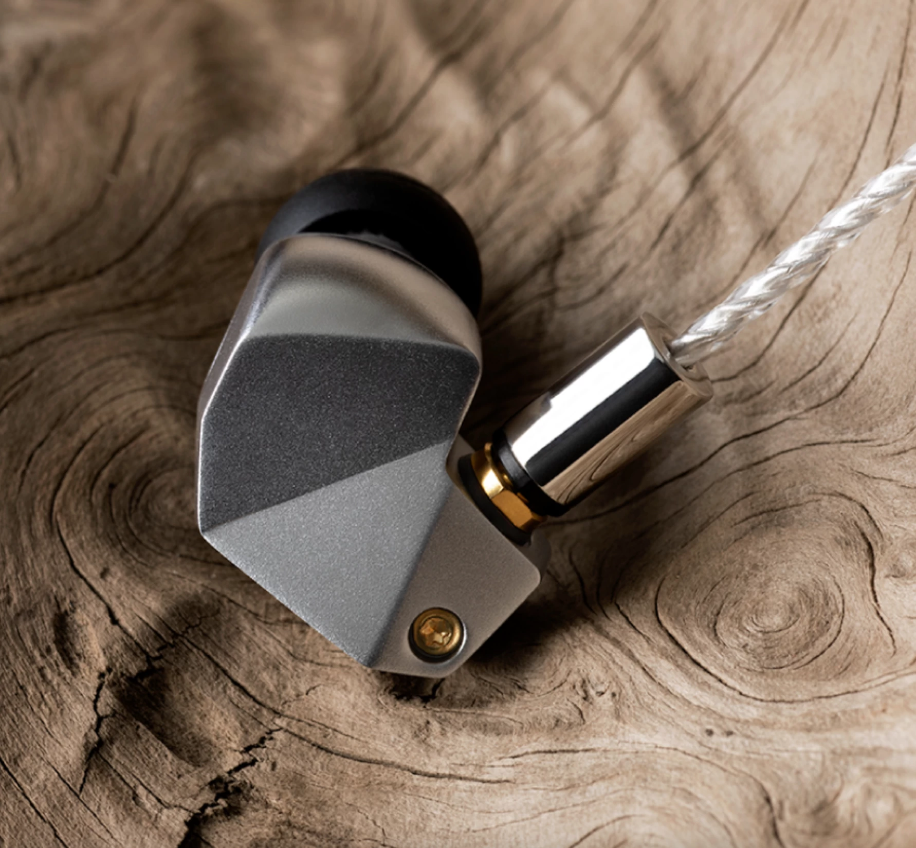 Final Audio B3 Multi Driver (BA&DD) Earphones 4 Final Audio B3 Multi Driver (BA&DD) Earphones - Image 2