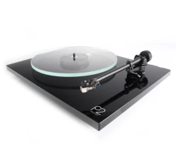 Rega Planar 2 Turntable With RB220 Tonearm And Carbon MM Cartridge