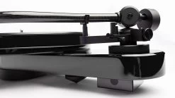 Pro-Ject RPM 3 Carbon Manual Turntable With Curved Tonearm & Sumiko Moonstone Cartridge -Audio Bliss Boutique rpm 3 carbon 5 product