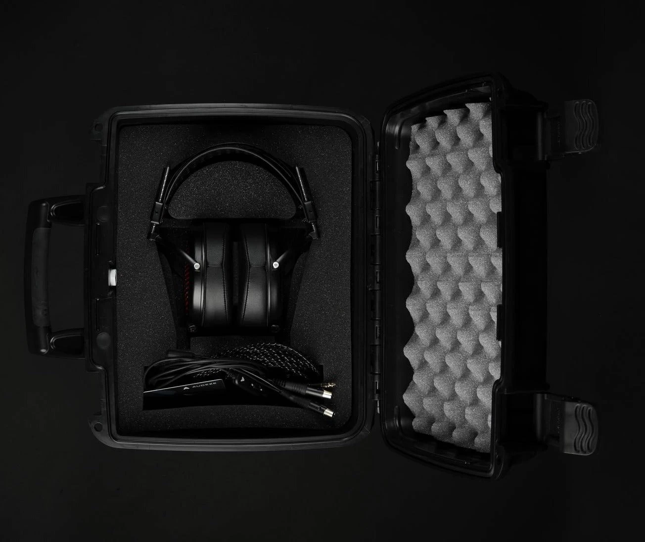 Audeze LCD-GX Audiophile Gaming Headphones 4 Audeze LCD-GX Audiophile Gaming Headphones - Image 2